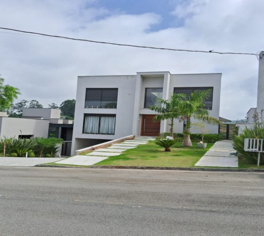 Casa de Alto Padrão com 608 m² em Alphaville - Santana de Parnaíba/SP